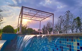 Wow Stayz2 Pachmarhi Foothill Cottages