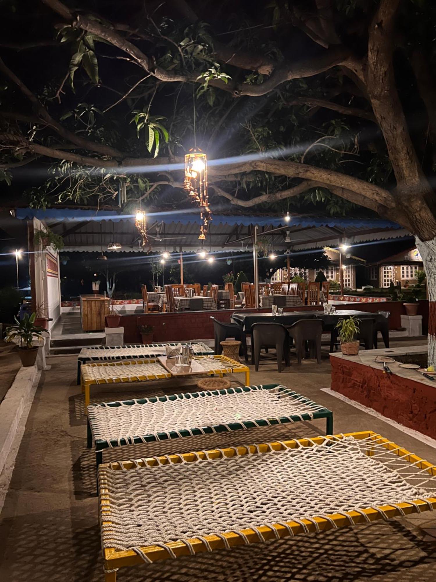 Wow Stayz2 Pachmarhi Foothill Cottages Exterior photo