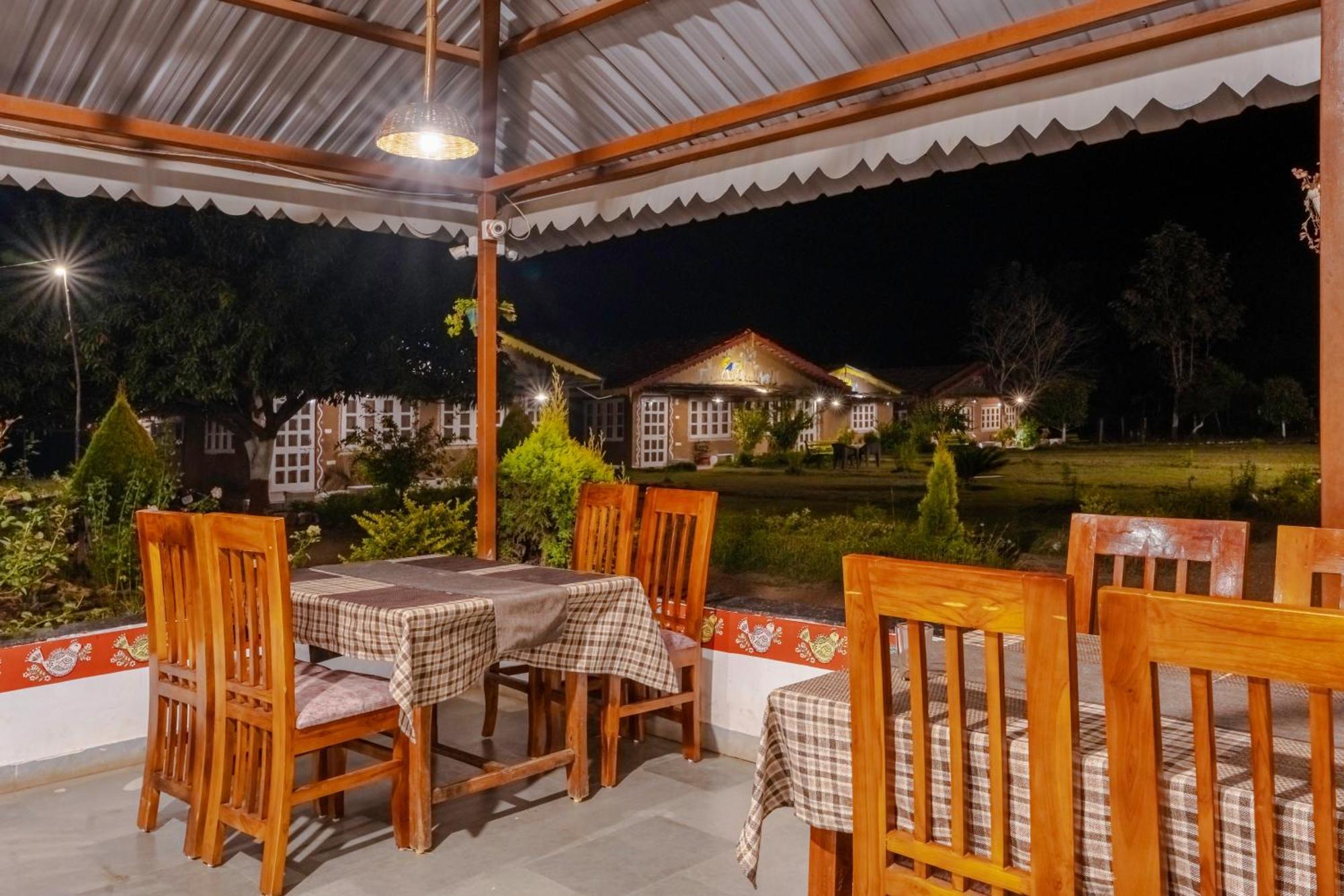 Wow Stayz2 Pachmarhi Foothill Cottages Exterior photo