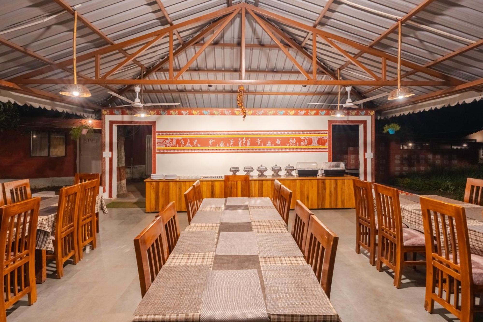 Wow Stayz2 Pachmarhi Foothill Cottages Exterior photo